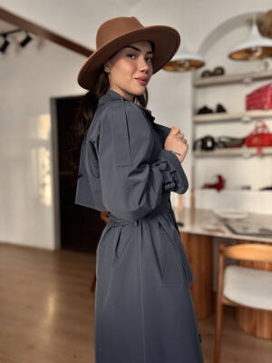 Adrıan Trençkot - 7