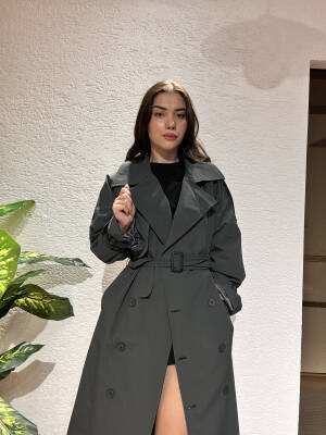 Adrıan Trençkot - 15