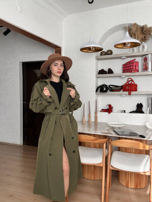 Adrıan Trençkot - 21